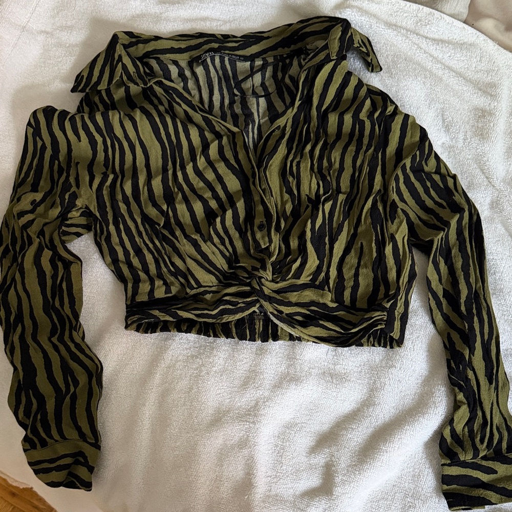 Zara Olive Green and Black Zebra-Print Twist-Front Button Crop Shirt